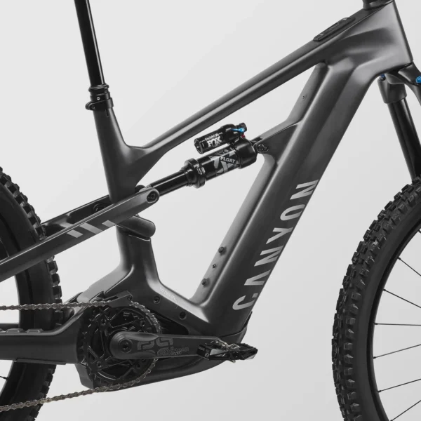 3428_TOP-1_strive-on-cfr-underdog_bk-bk_frame_001